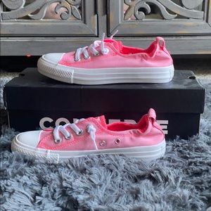 Neon pink short line slip converse
